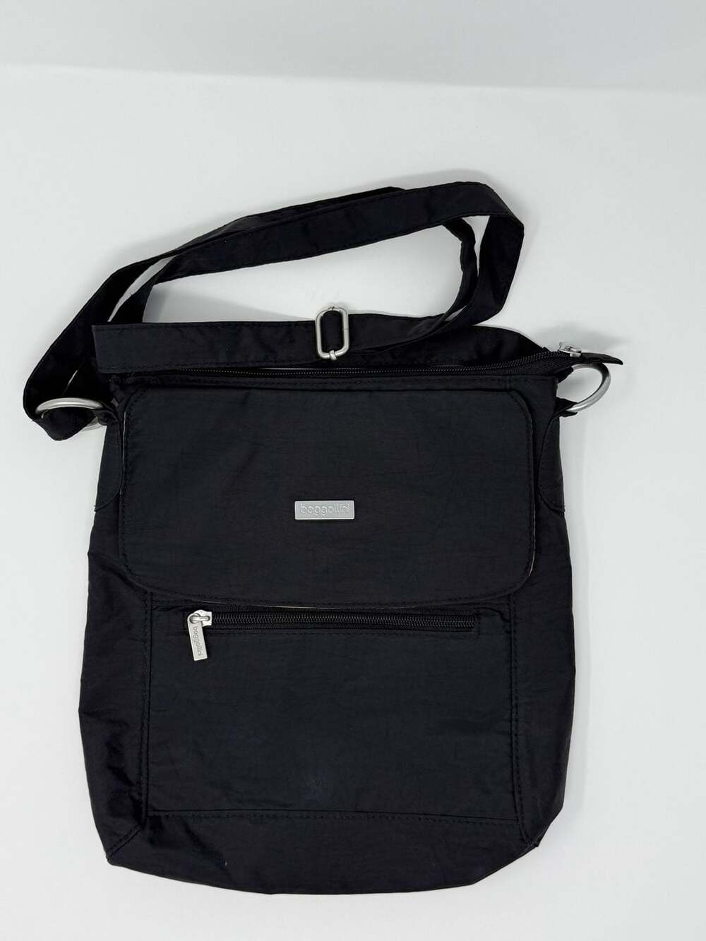 Baggallini Town Bag Travel Crossbody with Multiple Pockets everyday lightweight
